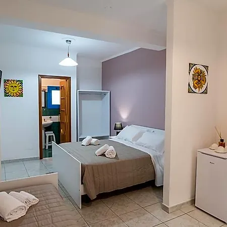 Ξενοδοχείο με διαμερίσματα Ada 4*
