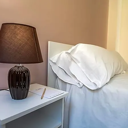 Ada Lägenhetshotell Giardini Naxos