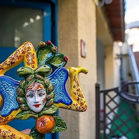 Ada Lägenhetshotell Giardini Naxos