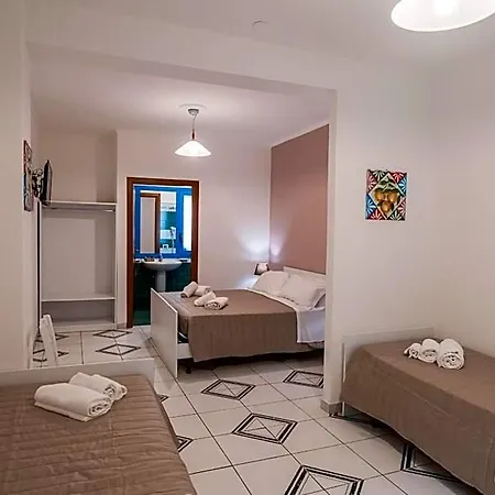 Ada Lägenhetshotell 4*