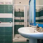 Lägenhetshotell Ada 4*