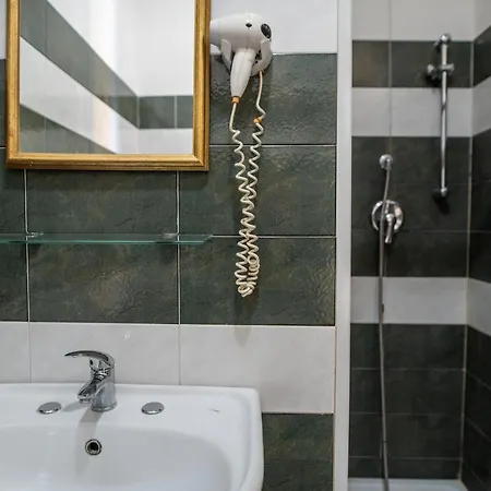 Ada מלון דירות גיארדיני נאקסוס